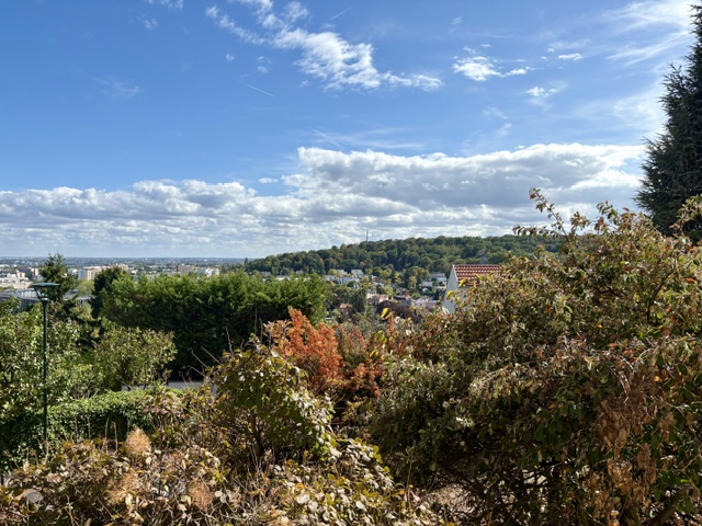 STUDIO EN LOCATION 550E , 10 M a Plessis Robinson 92350